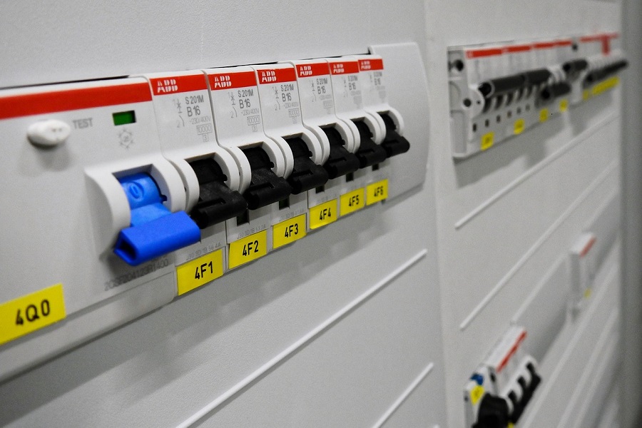 instalacje elektryczne